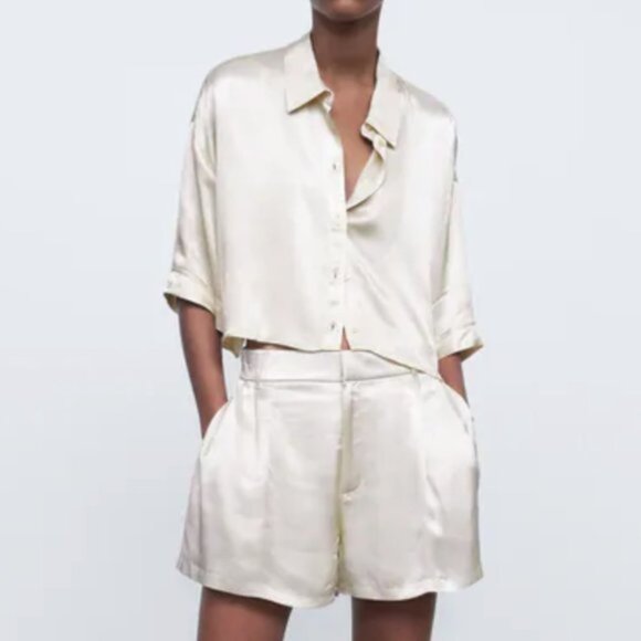 🆕 ZARA Satin Blouse! - Picture 3 of 7
